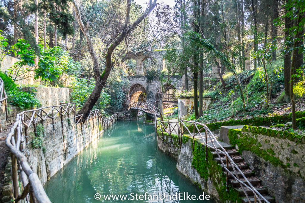 Im Rodini Park in Rhodos-Stad