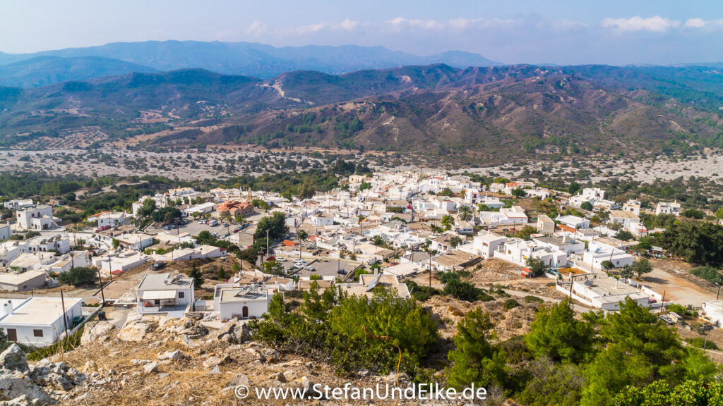 Blick auf das Dorf Asklipio auf der Insel Rhodos