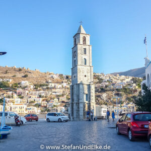 Der Uhrenturm in Gialos, Griechenland