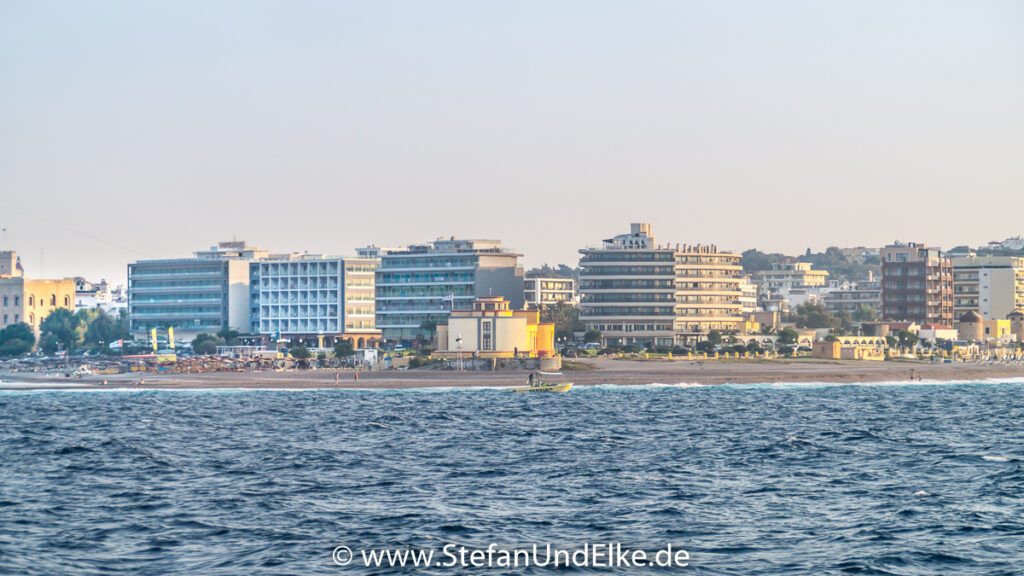 Elli Beach und Aquarium in Rhodos Stadt