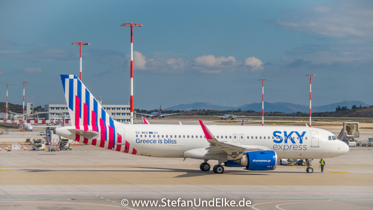 Airbus A320-251N SX-WEB, LGAV (ATH) Athen, SEH (GQ) Sky Express