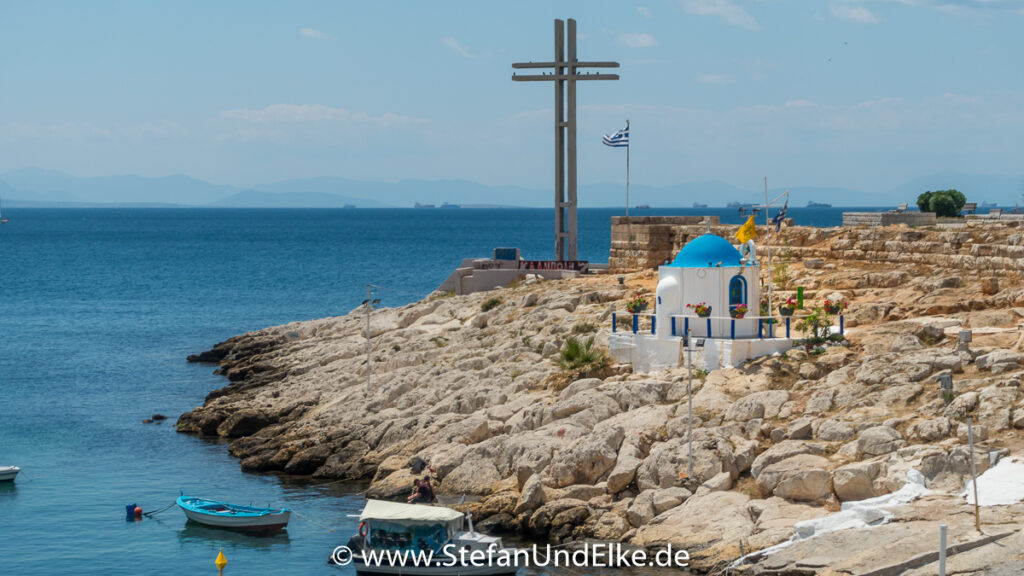 Die kleine malerische Kapelle Agios Nikolaos in Piräus